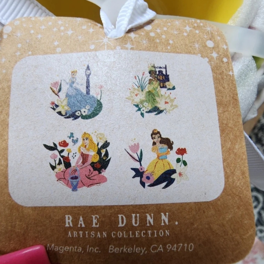 Rae Dunn Disney Princess Measuring Cups-NEW SUMMER 2024 RELEASE - Picture 2 of 3